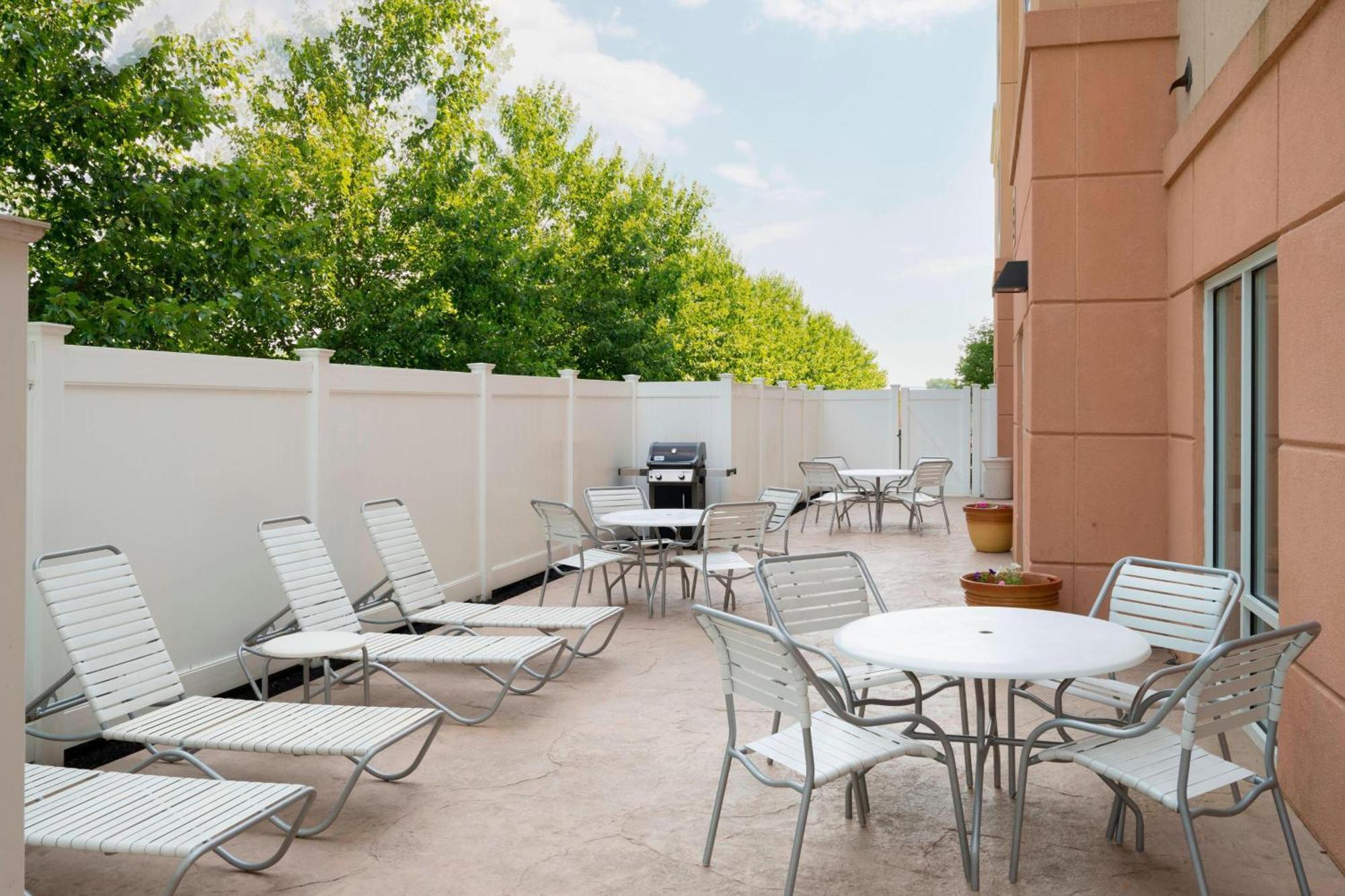 Fairfield Inn & Suites Huntingdon Raystown Lake Экстерьер фото